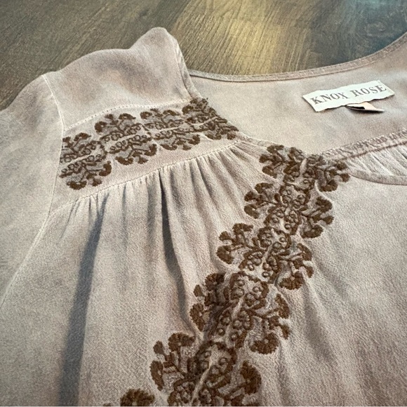 Knox Rose Boho Women's Taupe Embroidered Blouse - Size Medium - Picture 5 of 10